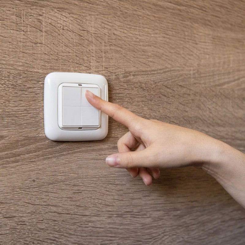 Comutator de perete Shelly BLU Wall Switch 4 + rama Busch-Jaeger - EpicHome