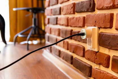 Priza smart Shelly Plus Plug S, Wi-Fi, cu monitorizare consum - EpicHome.ro