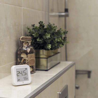 Senzor de temperatura si umiditate Shelly Plus H&T, ecran E-ink, WiFi - EpicHome.ro